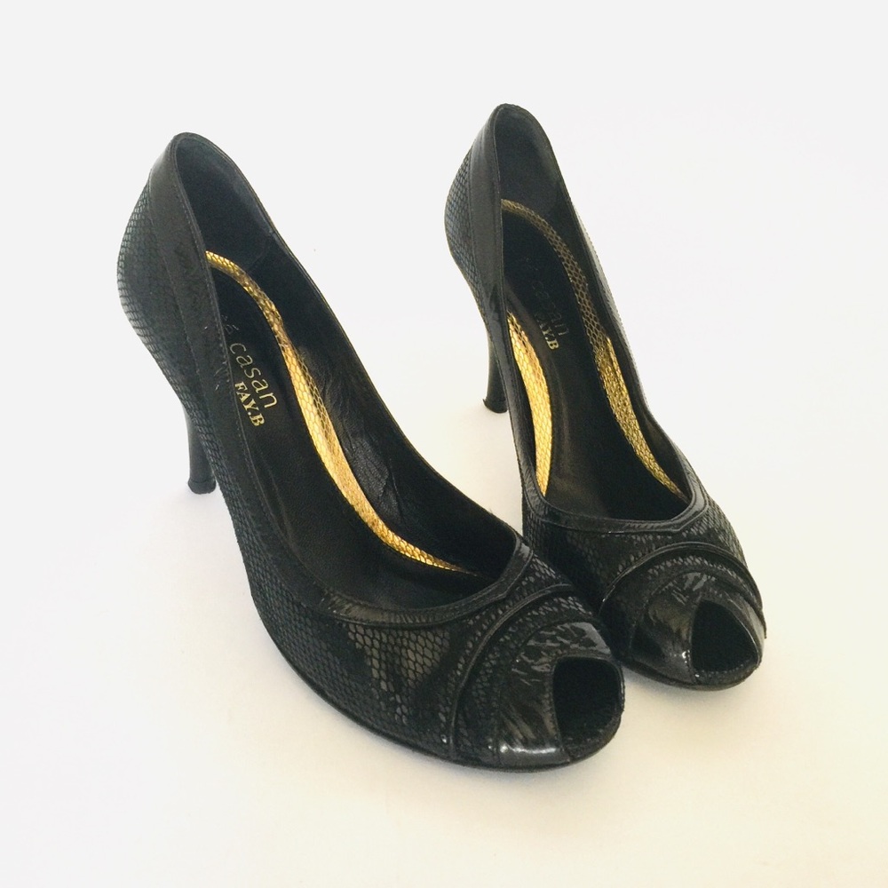 Te Casan limited edition shoes by Fay.B